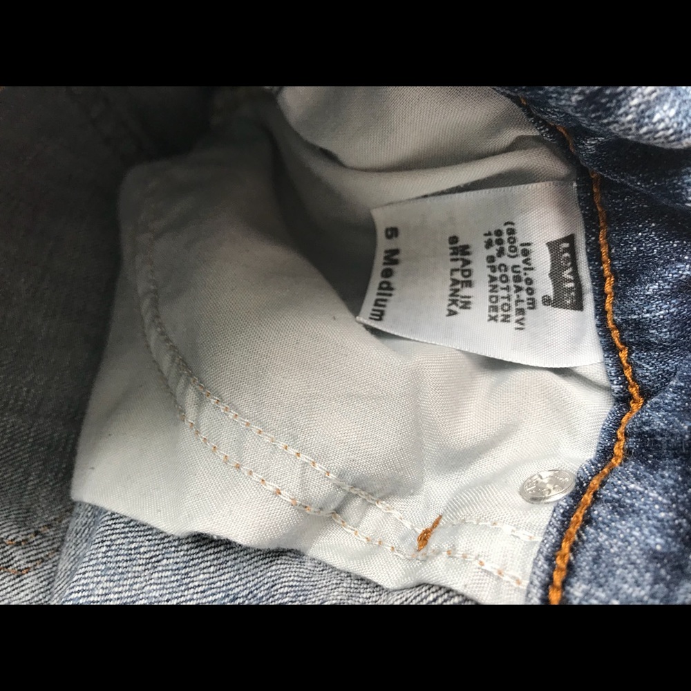 Levi’s Jeans - Picture 7 of 7